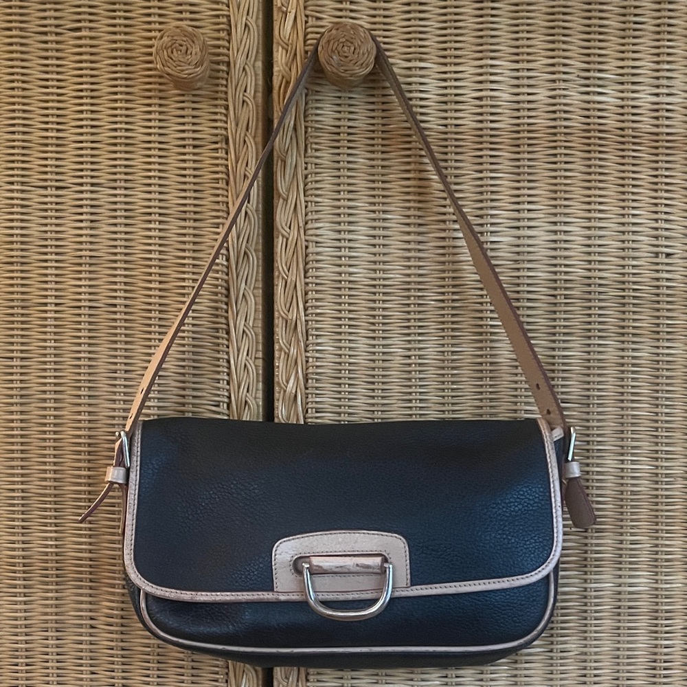 Vintage Dooney & Bourke Black and Tan Leather Shoulder Bag